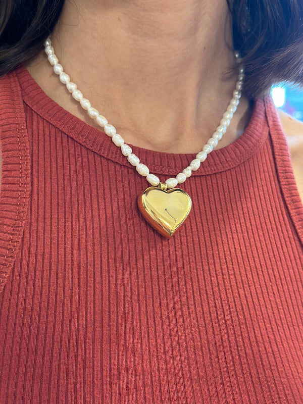 Heart on pearls necklace