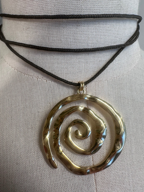 Spirale necklace string