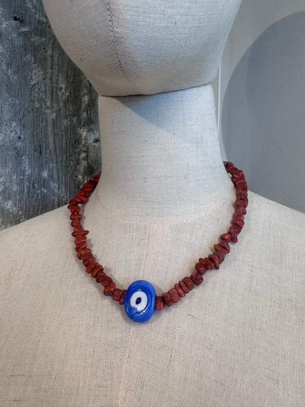 Eye necklace coral