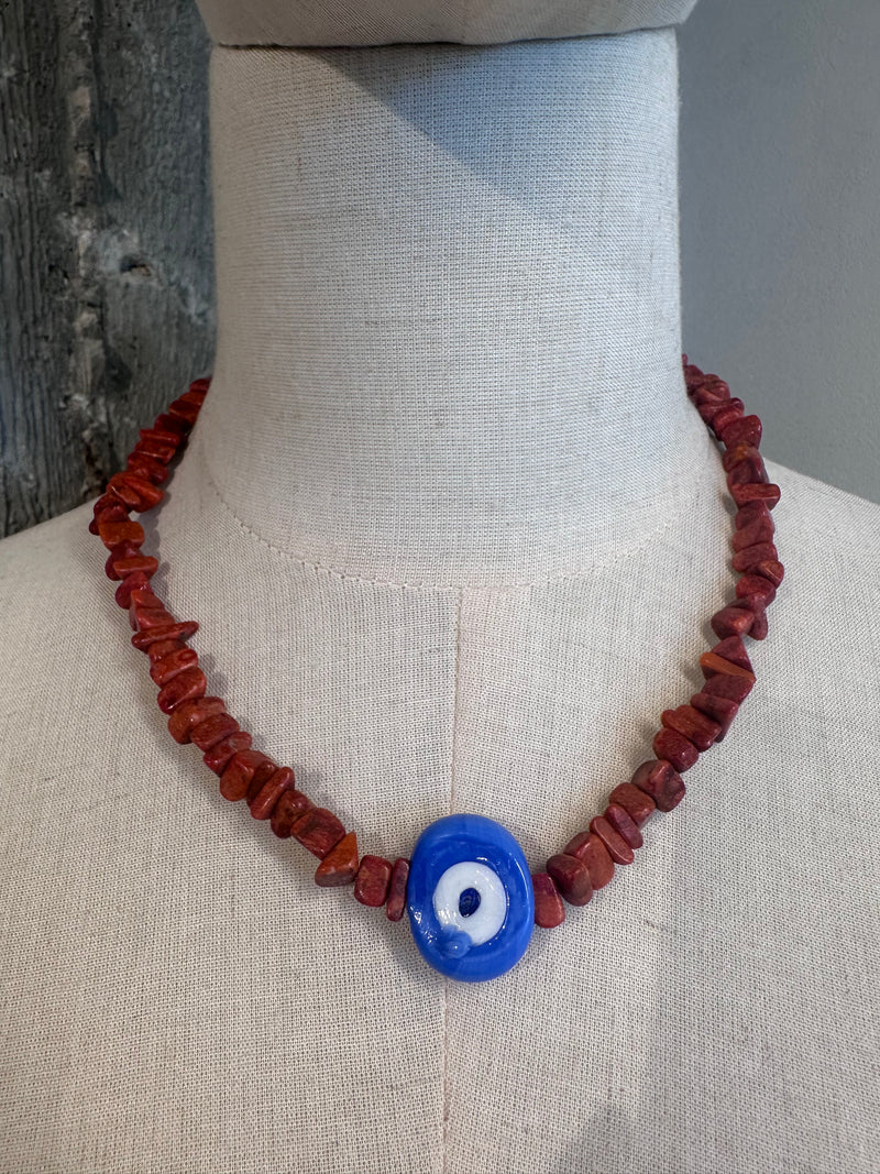 Eye necklace coral